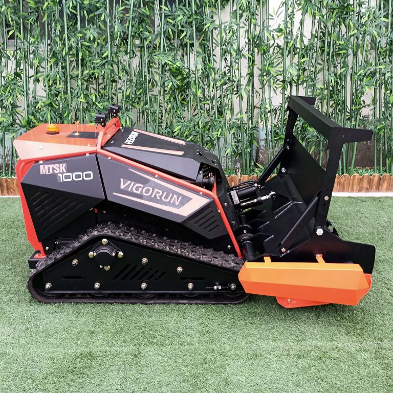 strong power petrol engine time-saving and labor-saving rubber track radio controlled forestry mulcher