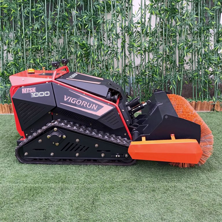 China cordless rubber track brush mulcher for sale
